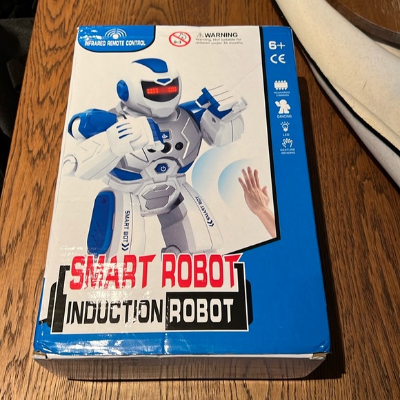 Smart Robot Induction Robot Remote Control Dancing Induction Robot - Picture 7 of 10